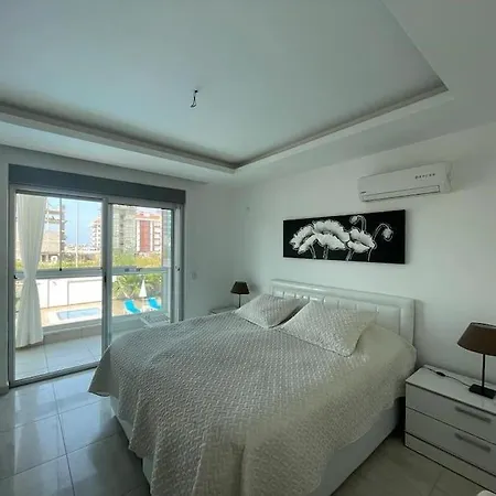Modern Living By The Sea Alanya